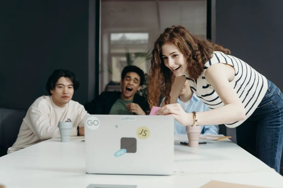 Why **Modern Management Practices Such as Employee Management Recognition Programs** Are Reshaping the Workplace