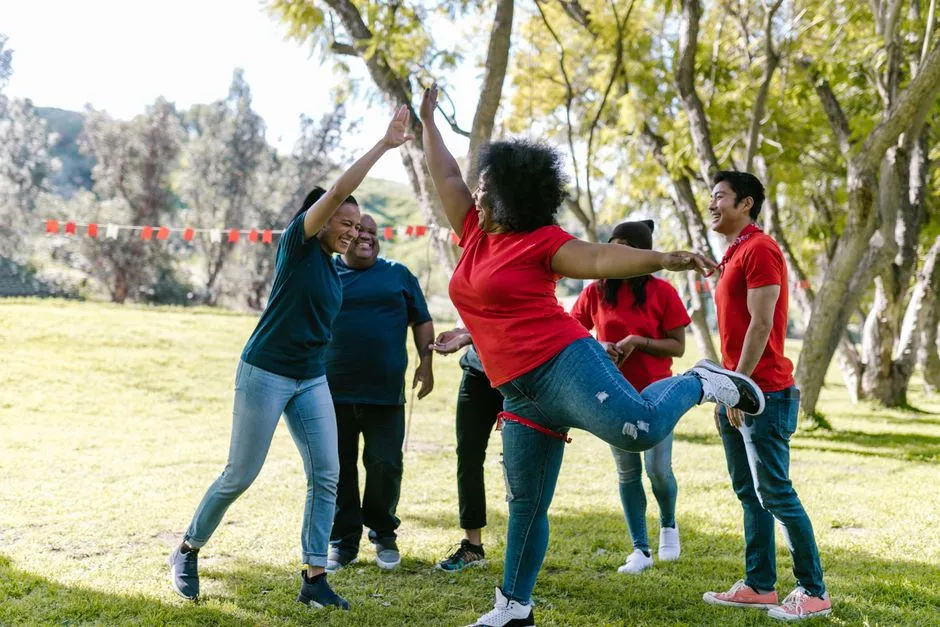 Why Free Team Building Exercises Are Worth Your Time (And Your Team's)