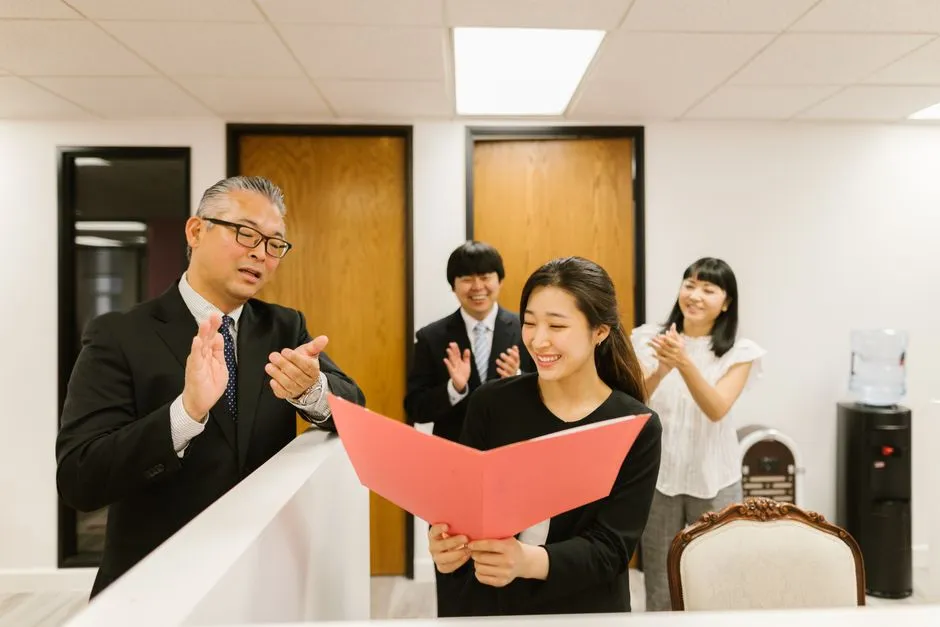 Understanding Employee Recognition Programs